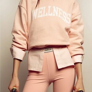 SPORTY & RICH Wellness Pink
NEW w tags
Size S
Retail price: 175 usd!
